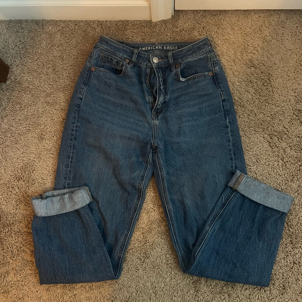 American Eagle Outfitters Women's Classic Blue Cropped Jeans